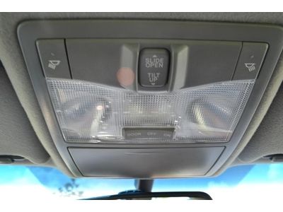 Limited 3.5L CD 12 Speakers AM/FM radio MP3 decoder Radio data system ABS brakes, image 32