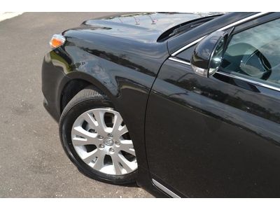 Limited 3.5L CD 12 Speakers AM/FM radio MP3 decoder Radio data system ABS brakes, image 42