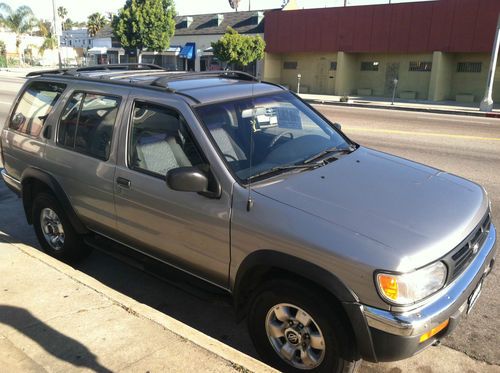 1999 nissan pathfinder le sport utility 4-door 3.3l