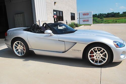 2003 dodge viper convertible