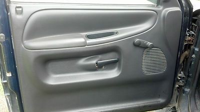 2001 Dodge Ram 1500 Standard Cab Pickup 2-Door 5.2L - NR - No Reserve, image 13