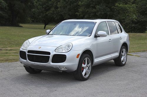 2004 porsche cayenne turbo sport utility 4-door 4.5l