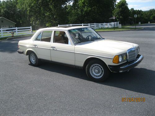 1982 Mercedes Benz Turbo Diesel, image 4