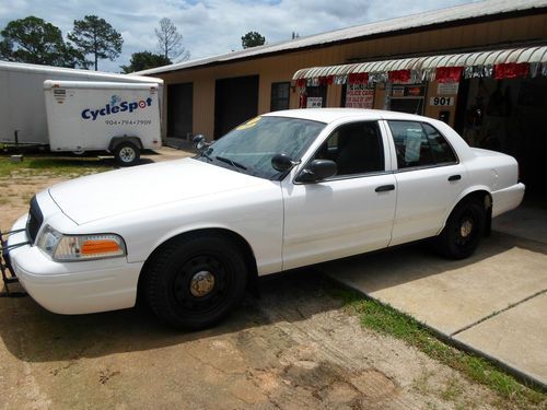 2011 ford crown victoria  interceptor