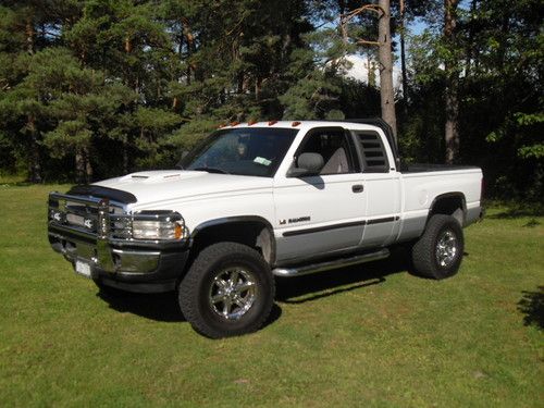 2001 dodge ram 1500 v8 laramie slt