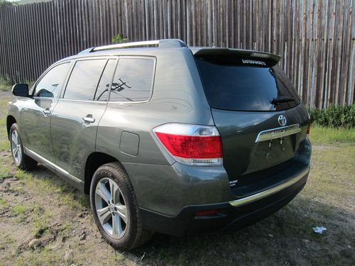 Toyota highlander limited 2012 flood vehicle front wheel drive