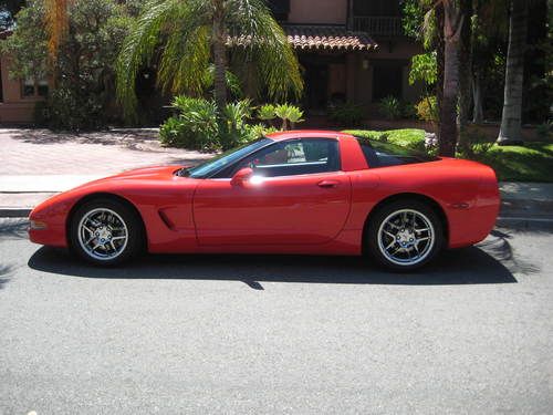 1998 chevrolet corvette very low miles great shape in n out targa top