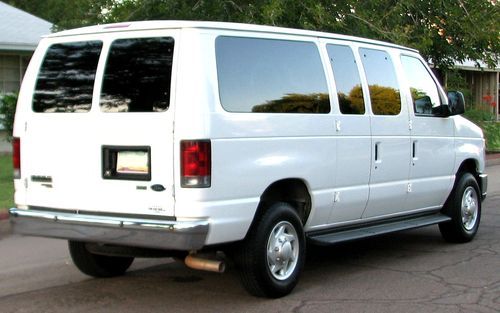 2009 ford e350 xlt superduty 12 passenger van