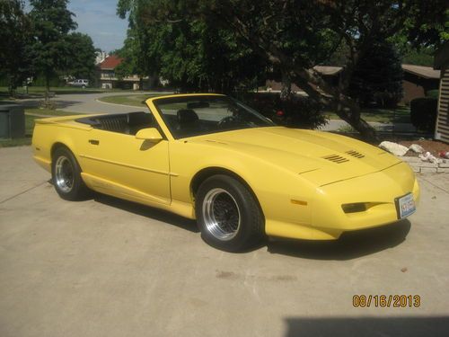 1992 pontiac trans am convertible-rare pontiac promotional car only 21874 miles