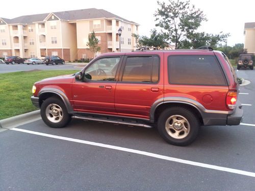2000 ford explorer xlt sport utility 4-door 4.0l