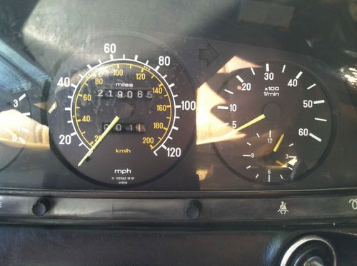 Mercedes- Benz 300 CD 1983, image 4