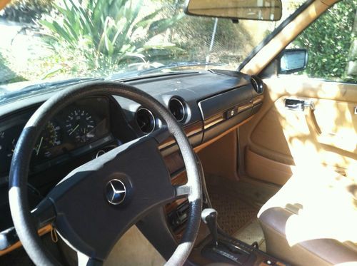 Mercedes- Benz 300 CD 1983, image 5