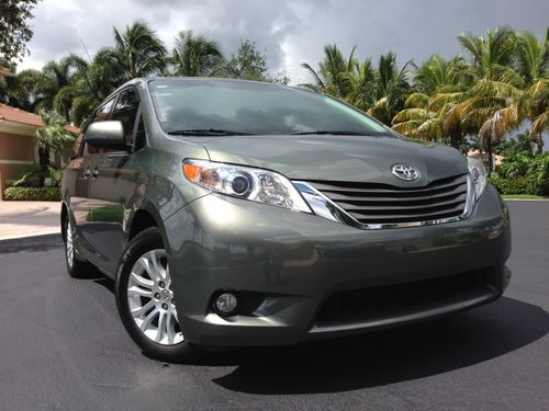 2011 toyota sienna xle mini passenger van 5-door 3.5l