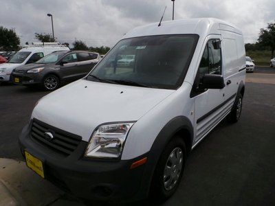 Xl new 2.0l (2) spare keys daytime running lights frozen white front wheel drive