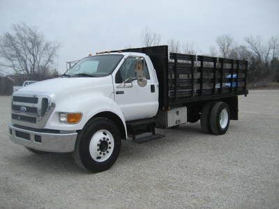 2007 ford f-650 xlt 17' flatbed - stake sides - cummins diesel - automatic