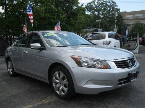 Ex silver gray auto automatic 4-cylinder chrome alloy pre-owned moon roof eco