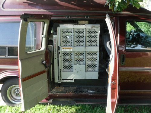 Handicapped chevy 1500 exp van, 1999, 52,620 mi 500lb. lift wheel chair and lock