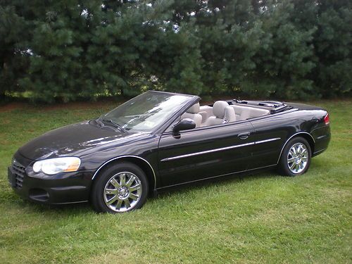 2006 chrysler sebring convertible !! priced to sell !!