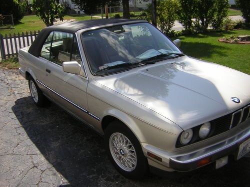 1989 bmw 325i base convertible 2-door 2.5l