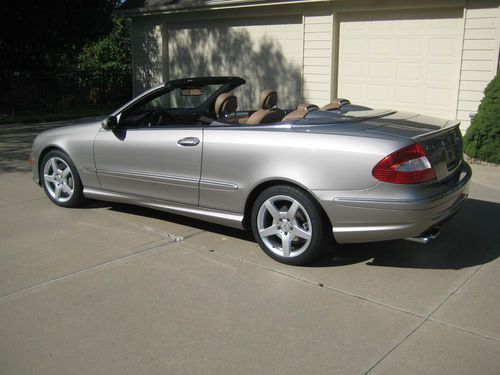 2009 mercedes clk 350 cabriolet w/ amg trim. low 22,400 miles.