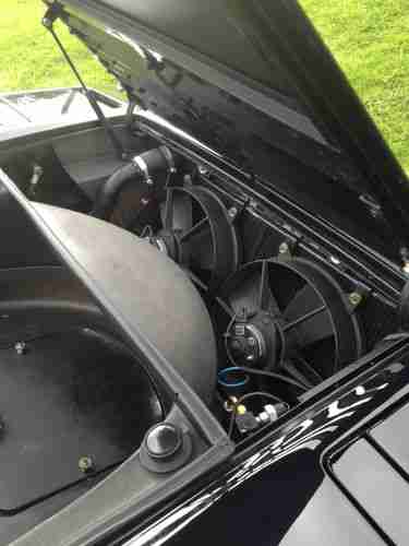 1987 Ferrari 328 GTS - black/black, image 18