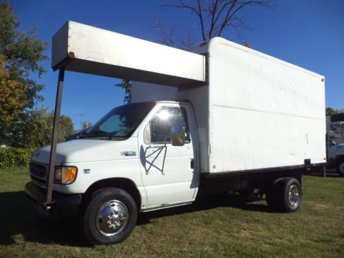 Ford cube van 1 owner liftgate cargo box delivery 7.3l diesel 70k low miiles