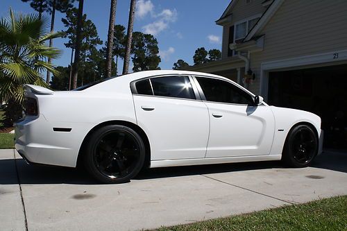 2013 dodge charger r/t sedan 4-door 5.7l 6k miles