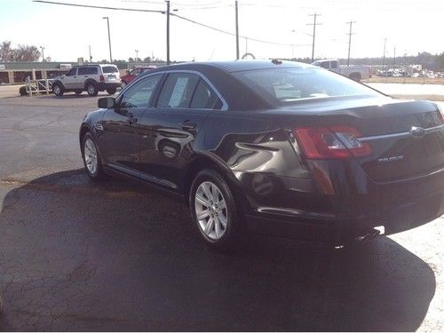 2010 ford taurus se -  1 owner, clean carfax, very clean car, warranty included!