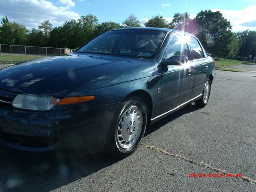 2002 saturn l100 base sedan 4-door 2.2l