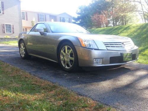 2004 cadillac xlr base convertible 2-door 4.6l