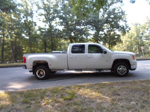 Gmc 3500 diesel crew hd dually 4x4  2009 slt white