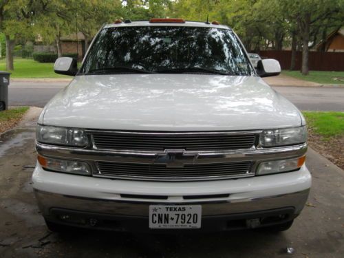 2004 Chevrolet Suburban 2500 LT Sport Utility 4-Door 6.0L, image 4