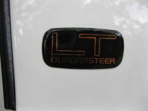 2004 Chevrolet Suburban 2500 LT Sport Utility 4-Door 6.0L, image 18