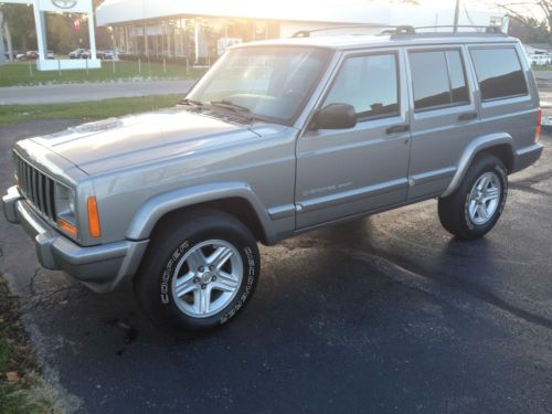 2000 jeep cherokee sport 4d- 4x4, black leather, only 95k miles! awesome jeep