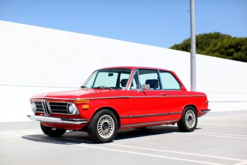 1973 bmw 2002 roundie 4-speed verona red on black must see