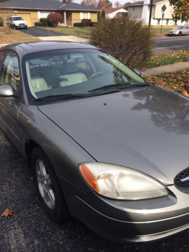 2001 ford taurus *great shape* low miles