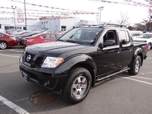 Pro 4x leather sun roof 4x4 bluetooth we finance.