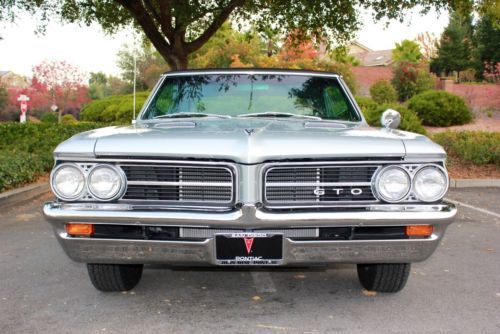 1964 pontiac gto base 6.4l  frame off restored, tri power, 4 speed, phs doc