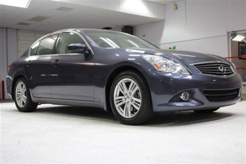 2011 3.7l sunroof leather automatic cd rwd 4-wheel disc brakes fog lamps