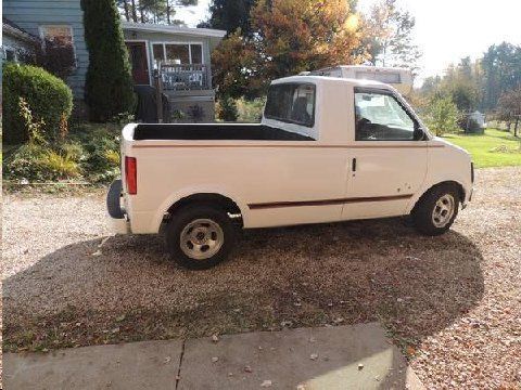1986 chevrolet astro custom  2.5l
