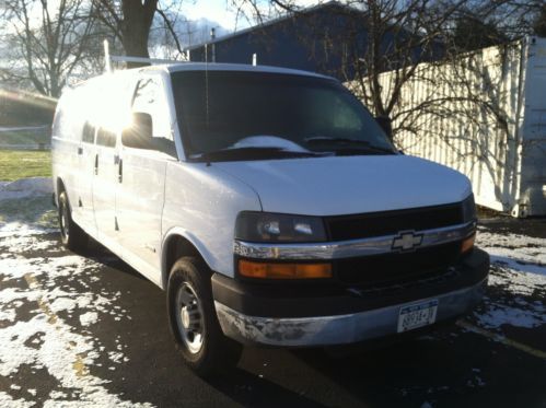 2006 chevrolet express 2500 base extended cargo van 3-door 6.0l