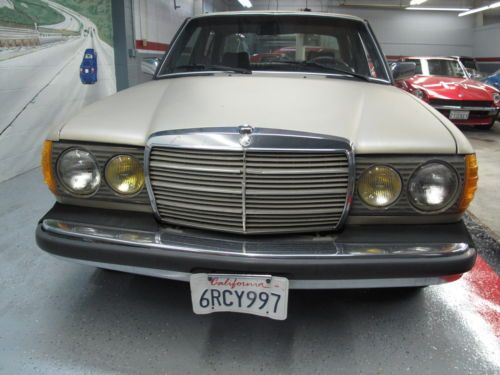 1985 Mercedes 300 TD Sedan..Nice California Rust Free Example !, image 4