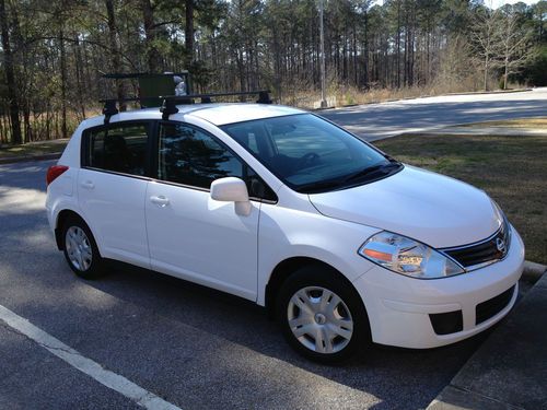 2010 nissan versa 5dr hb 6spd 1.8 s