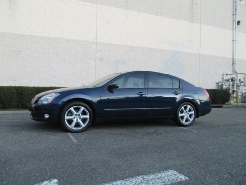 Leather moonroof navigation heated seats heated steering wheel low miles