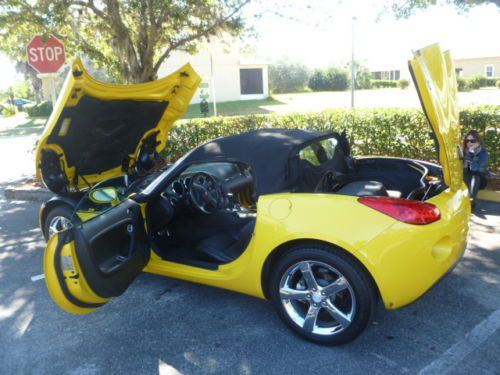 Pontiac solstice roadster not a saturn sky leather palm beach car no reserve