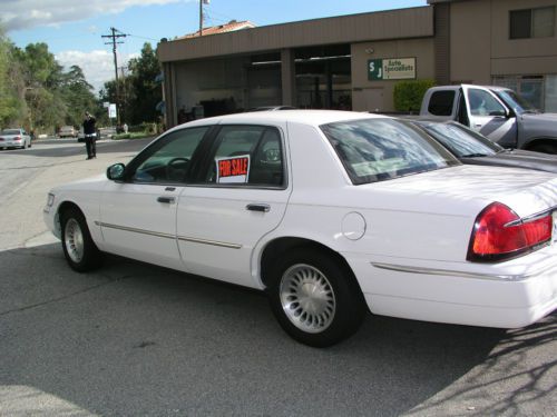 2000 mercury marque - one owner - under 38000 miles