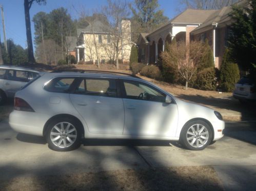 2012 jetta sportwagen tdi-low miles