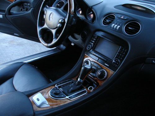 2008 Mercedes-Benz SL550 Base Convertible 2-Door 5.5L, image 10
