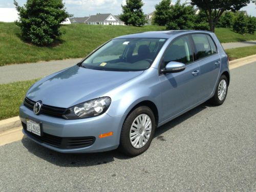 2011 volkswagen golf base hatchback 4-door 2.5l