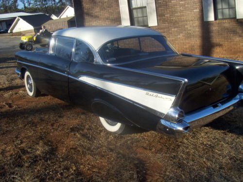 1957 chevrolet 2 door hardtop